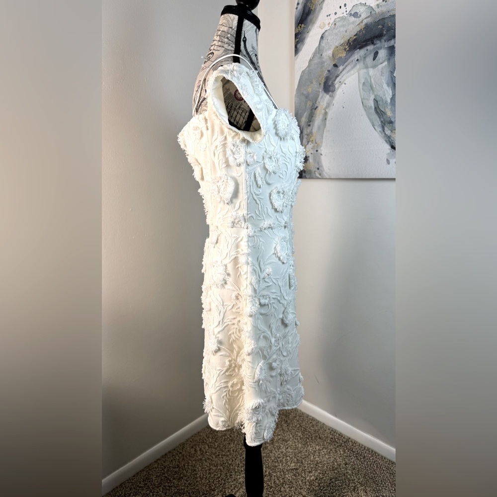 Gianni Bini White Threaded Floral Dress Size 6 Off-Shoulder Festive Bridal Style - Picture 5 of 13